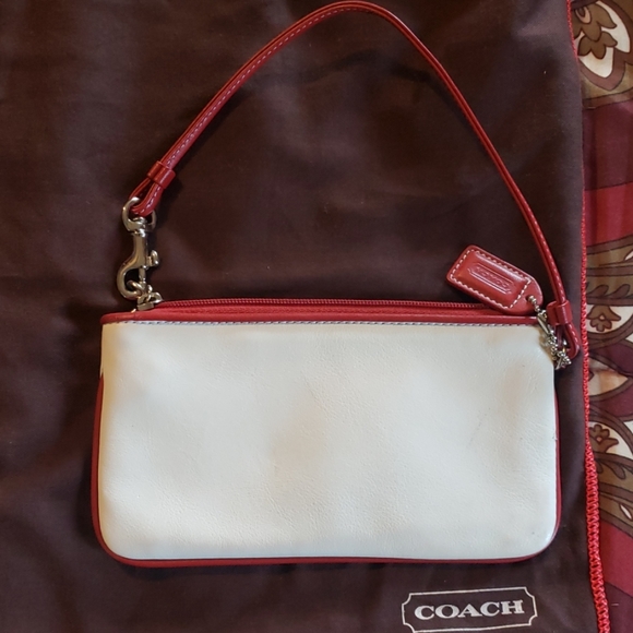 Coach wristlet - Picture 2 of 3